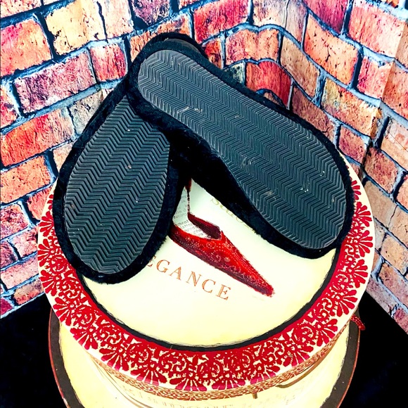 Steve Madden Women’s Fuzz Slipper Black Size 6 - Picture 5 of 5